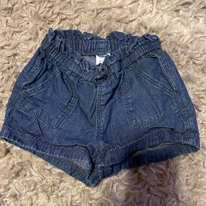Old navy - denim shorts - 6/12 month